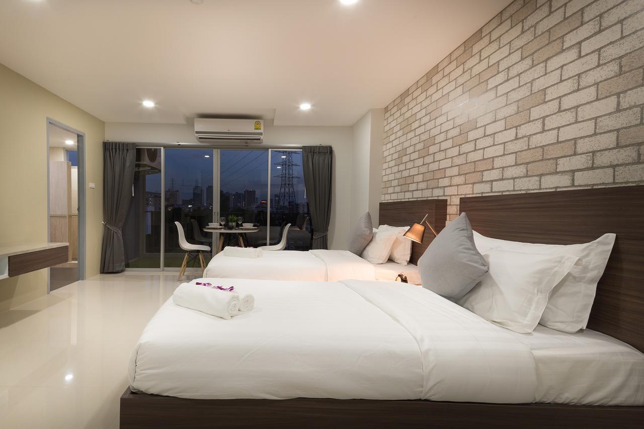 Q Space Residence Бангкок Екстер'єр фото