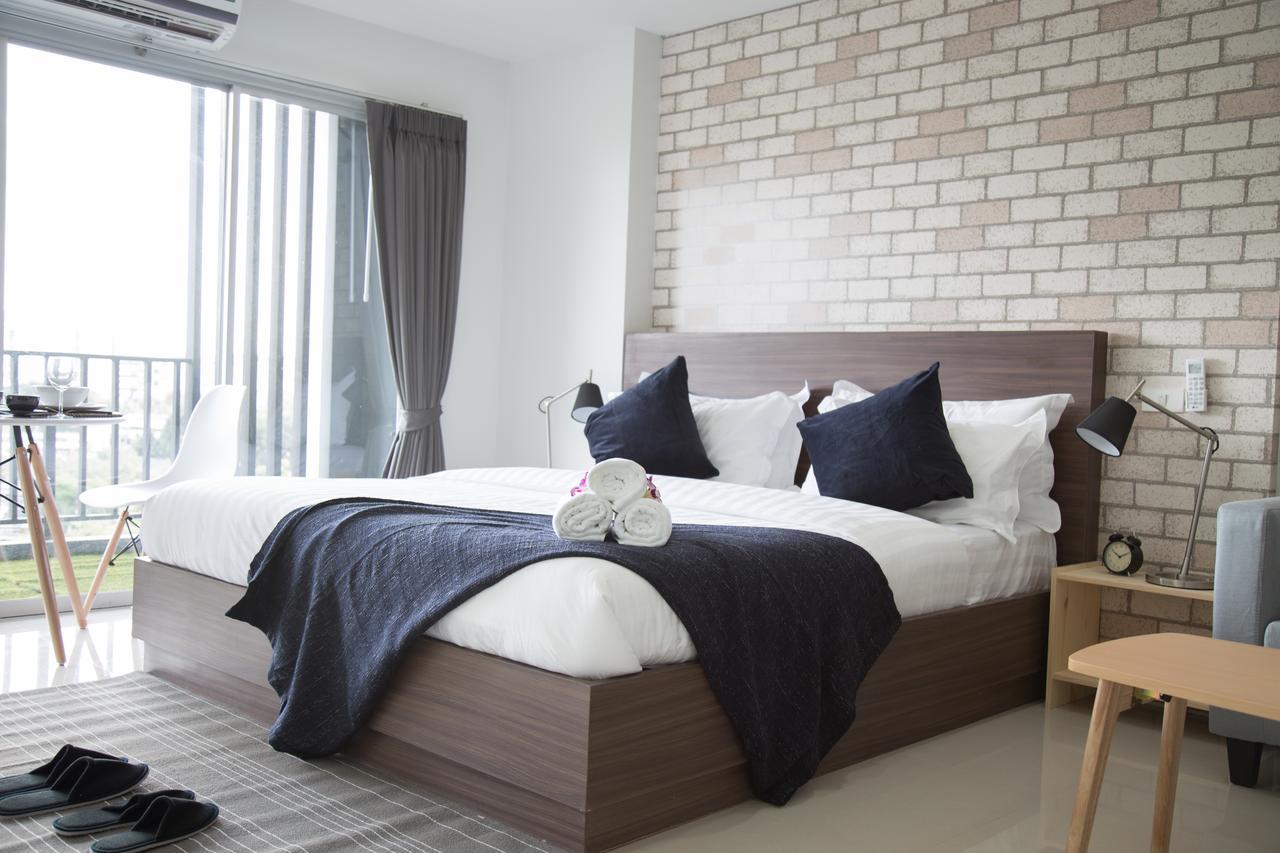 Q Space Residence Бангкок Екстер'єр фото